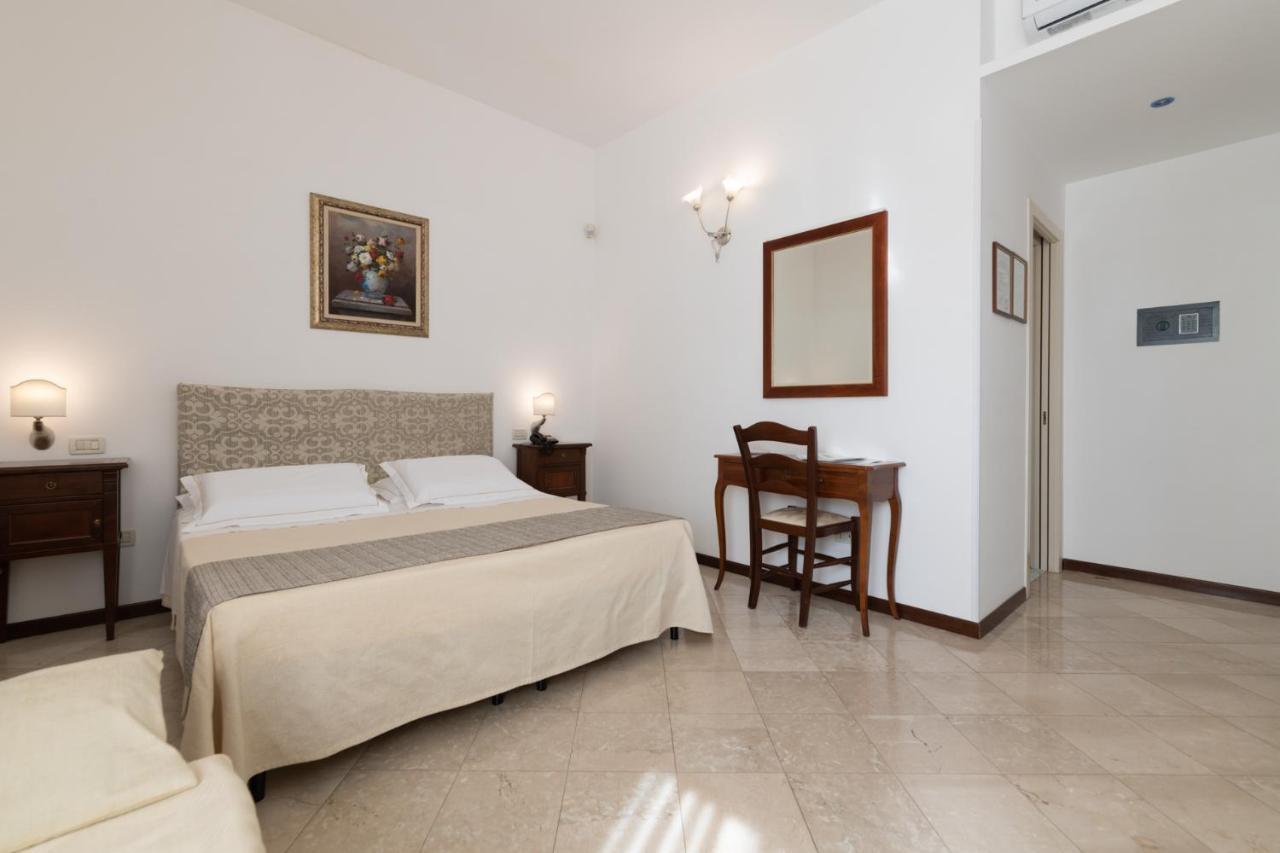 Hotel La Terra Ostuni Exterior foto
